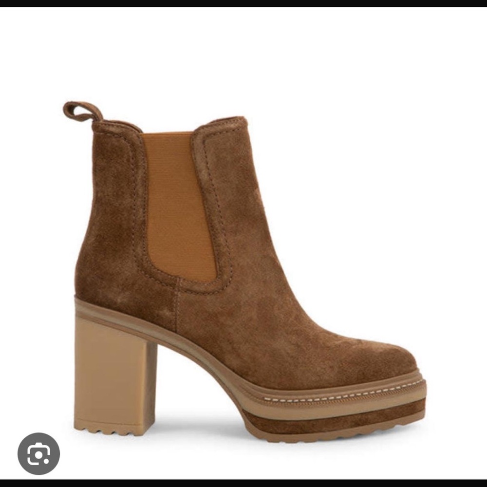 Steve Madden Women's Tan Suede Ankle Boots